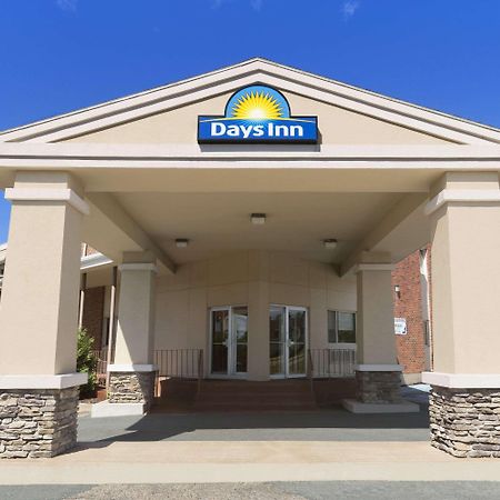 Days Inn By Wyndham Bridgewater Conference Center Esterno foto