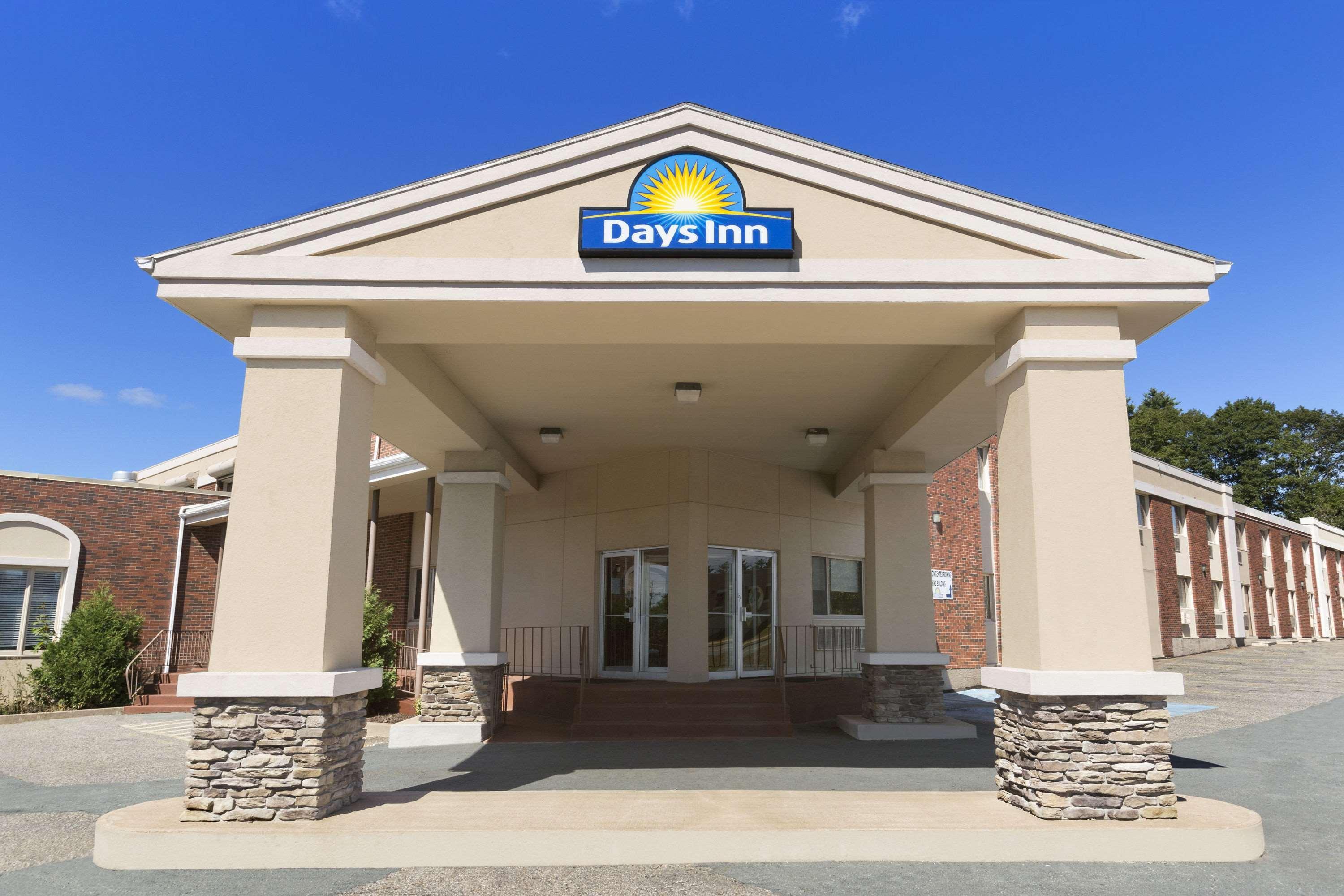 Days Inn By Wyndham Bridgewater Conference Center Esterno foto